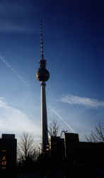 berlin_point_tower.jpg (12387 bytes)